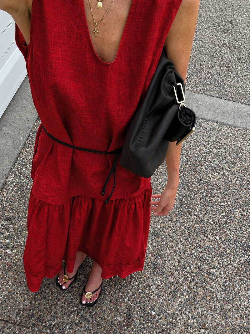 Compact tote bag in an everyday lifestyle setting